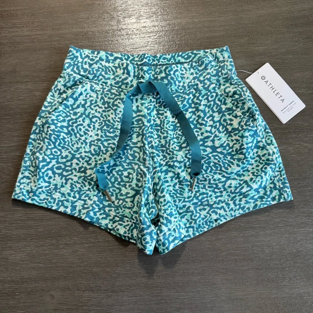 NWT Athleta Balance 4” Shortie Blue Teal White XS